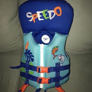 Speedo life vest